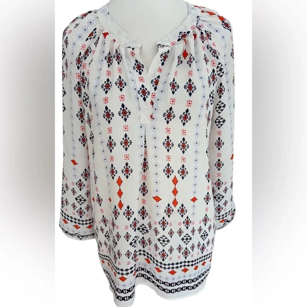 Emma & Olivia Split neck Patterned Blouse, long sleeves size Small.